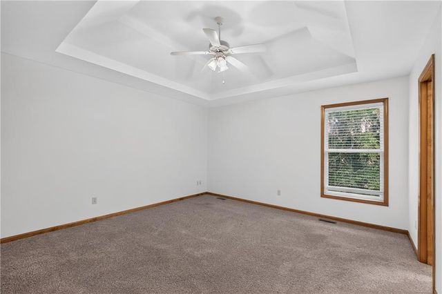 705 Pine Crest Avenue, Kearney, MO 64060