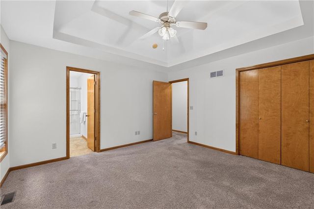 705 Pine Crest Avenue, Kearney, MO 64060