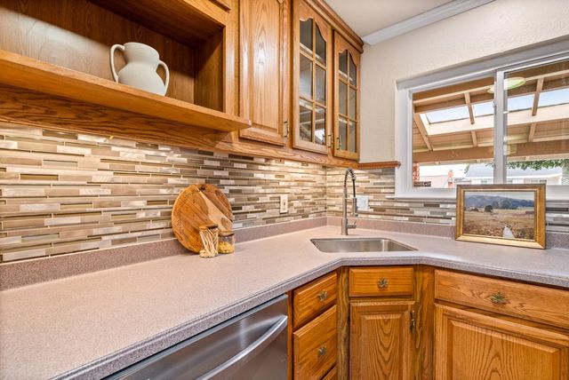 2440 Tipperary Avenue, South San Francisco, CA 94080