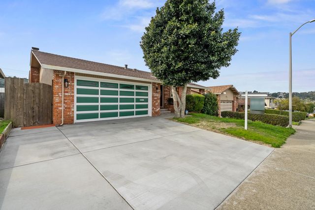 2440 Tipperary Avenue, South San Francisco, CA 94080