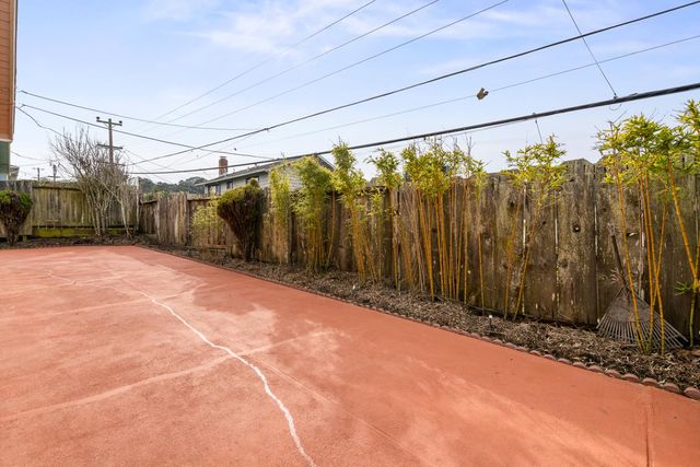 2440 Tipperary Avenue, South San Francisco, CA 94080