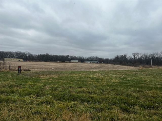 15025 Jesse James Farm Road, Kearney, MO 64060