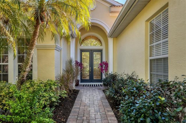 8135 ABINGDON COURT, University Park, FL 34201