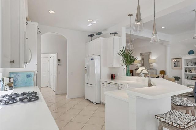 8135 ABINGDON COURT, University Park, FL 34201