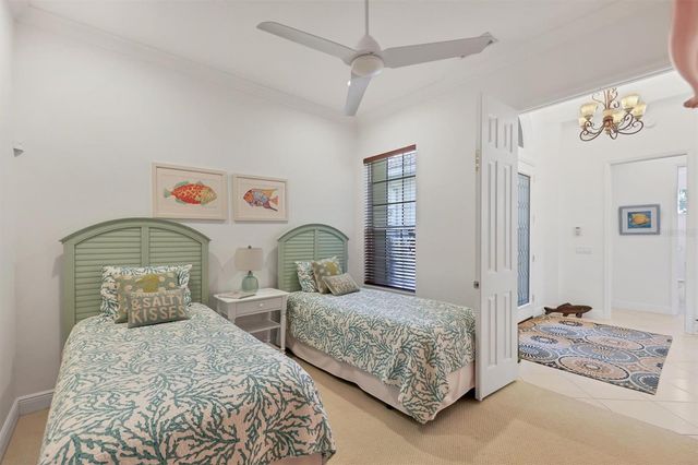 8135 ABINGDON COURT, University Park, FL 34201