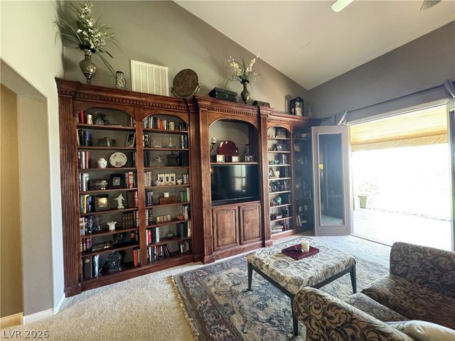 8804 Willow Cabin Street, Las Vegas, NV 89131
