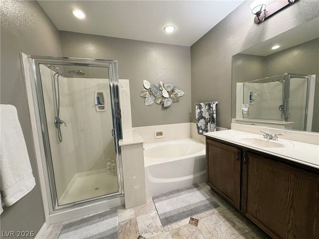 8804 Willow Cabin Street, Las Vegas, NV 89131