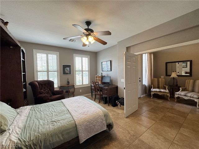 8804 Willow Cabin Street, Las Vegas, NV 89131