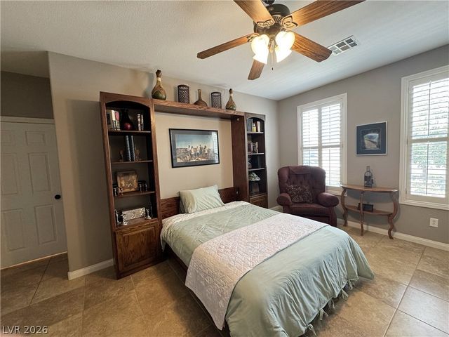 8804 Willow Cabin Street, Las Vegas, NV 89131