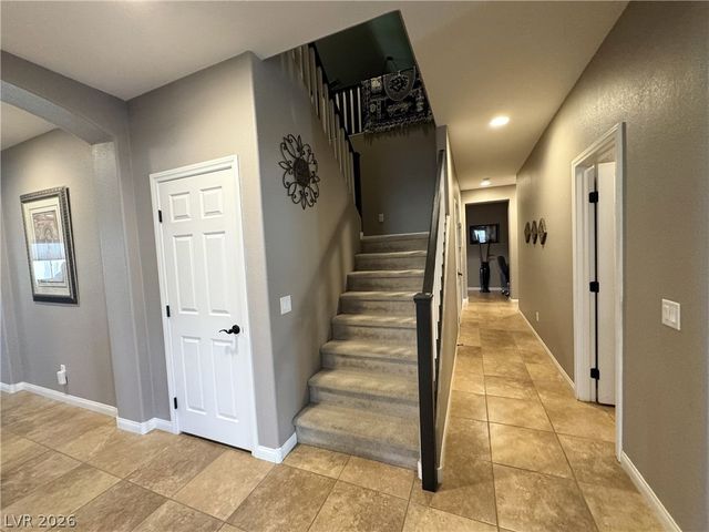 8804 Willow Cabin Street, Las Vegas, NV 89131