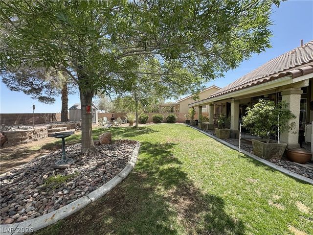 8804 Willow Cabin Street, Las Vegas, NV 89131