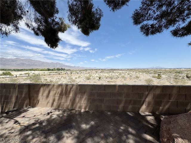 8804 Willow Cabin Street, Las Vegas, NV 89131