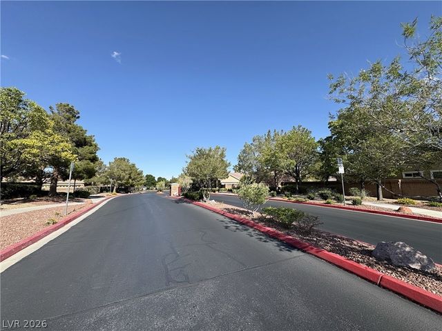 8804 Willow Cabin Street, Las Vegas, NV 89131