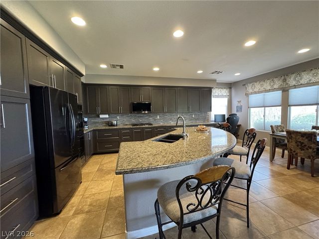 8804 Willow Cabin Street, Las Vegas, NV 89131