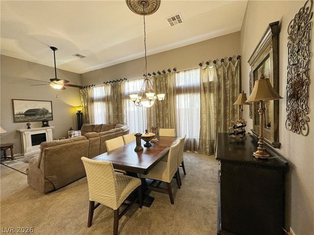8804 Willow Cabin Street, Las Vegas, NV 89131