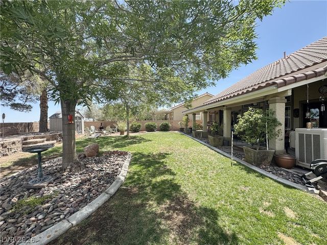 8804 Willow Cabin Street, Las Vegas, NV 89131