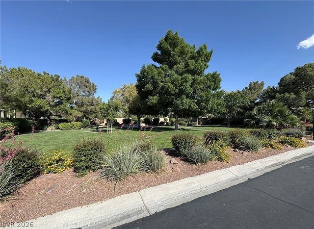 8804 Willow Cabin Street, Las Vegas, NV 89131