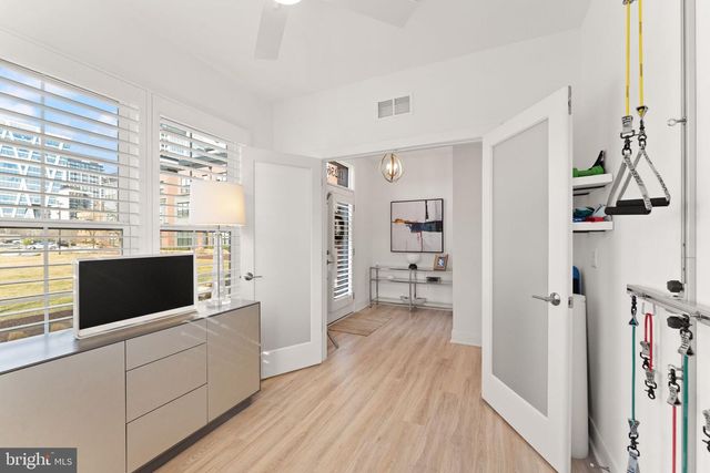 11256 FARADAY PARK DR, Reston, VA 20190