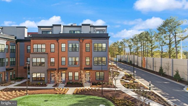 11256 FARADAY PARK DR, Reston, VA 20190