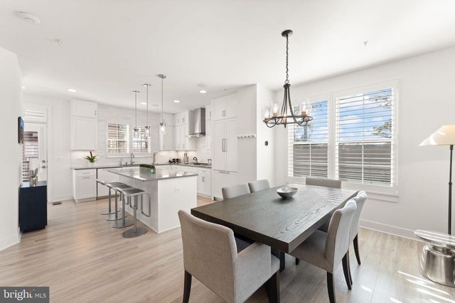 11256 FARADAY PARK DR, Reston, VA 20190