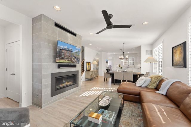 11256 FARADAY PARK DR, Reston, VA 20190