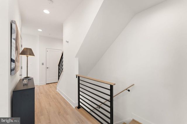 11256 FARADAY PARK DR, Reston, VA 20190