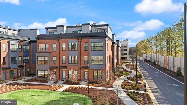 11256 FARADAY PARK DR, Reston, VA 20190