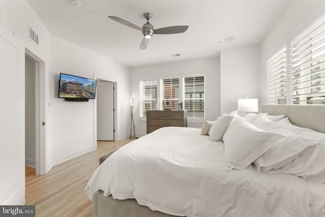 11256 FARADAY PARK DR, Reston, VA 20190