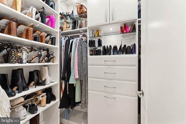 11256 FARADAY PARK DR, Reston, VA 20190