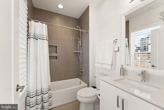 11256 FARADAY PARK DR, Reston, VA 20190