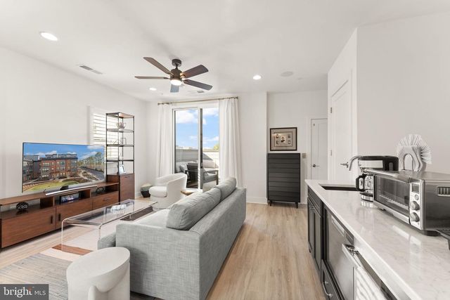 11256 FARADAY PARK DR, Reston, VA 20190