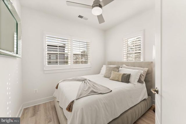 11256 FARADAY PARK DR, Reston, VA 20190