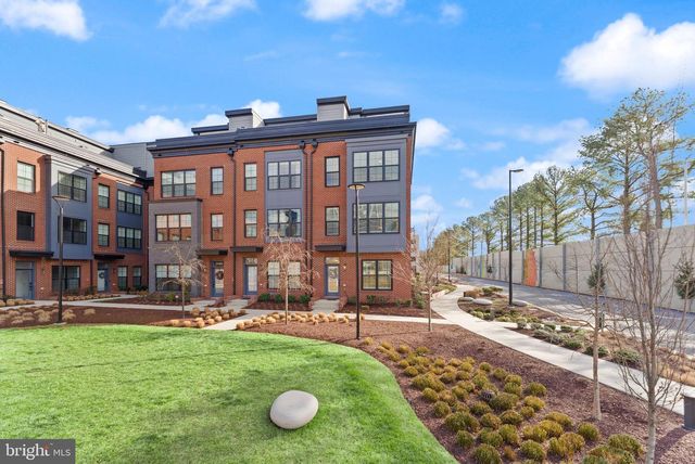 11256 FARADAY PARK DR, Reston, VA 20190