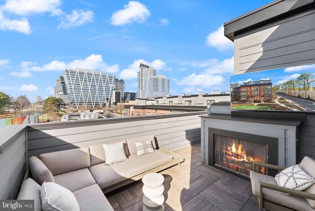 11256 FARADAY PARK DR, Reston, VA 20190