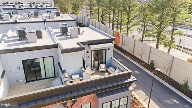 11256 FARADAY PARK DR, Reston, VA 20190