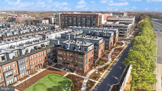 11256 FARADAY PARK DR, Reston, VA 20190