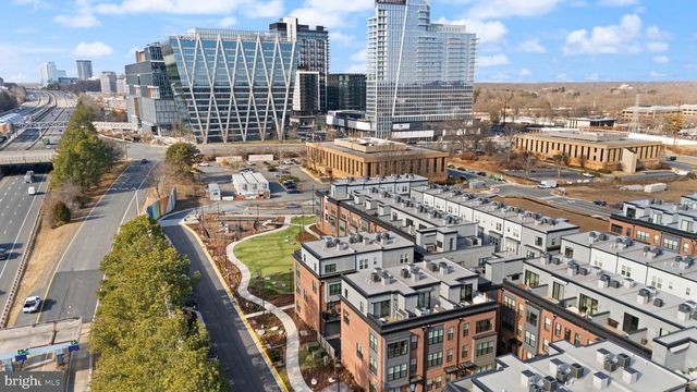 11256 FARADAY PARK DR, Reston, VA 20190