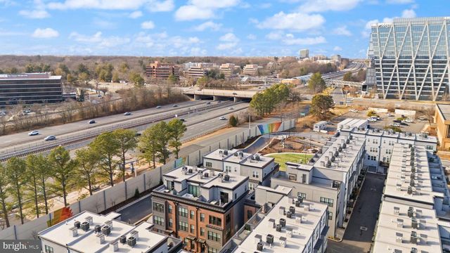 11256 FARADAY PARK DR, Reston, VA 20190