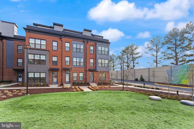 11256 FARADAY PARK DR, Reston, VA 20190