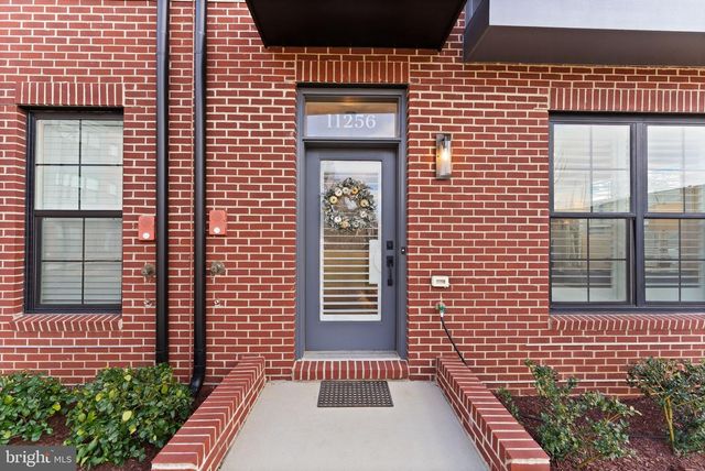 11256 FARADAY PARK DR, Reston, VA 20190