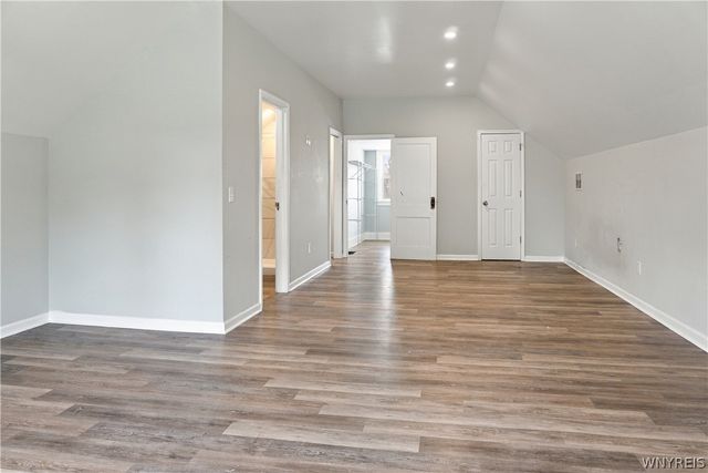 6467 Broadway Street, Lancaster, NY 14086