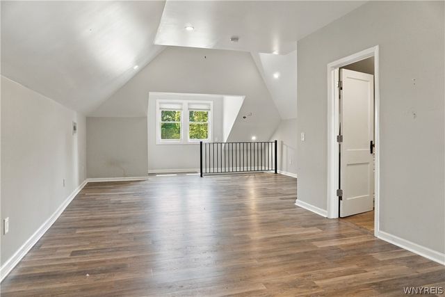 6467 Broadway Street, Lancaster, NY 14086
