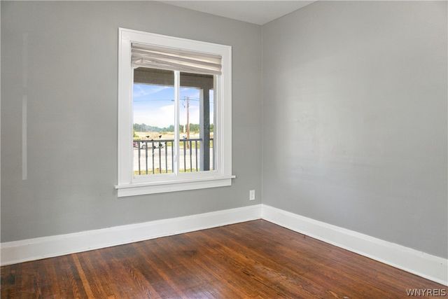 6467 Broadway Street, Lancaster, NY 14086