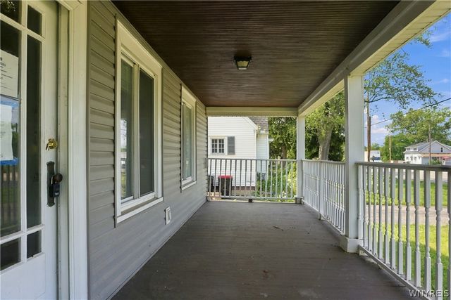 6467 Broadway Street, Lancaster, NY 14086