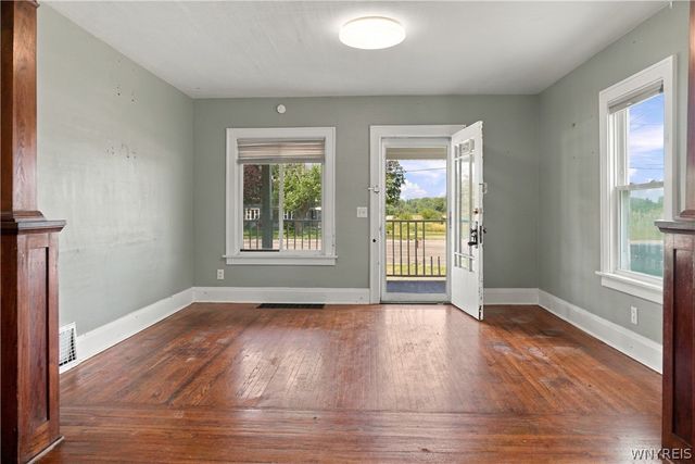 6467 Broadway Street, Lancaster, NY 14086