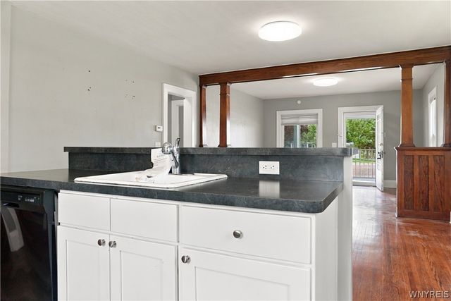 6467 Broadway Street, Lancaster, NY 14086