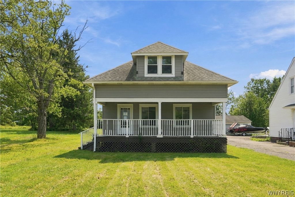 6467 Broadway Street, Lancaster, NY 14086