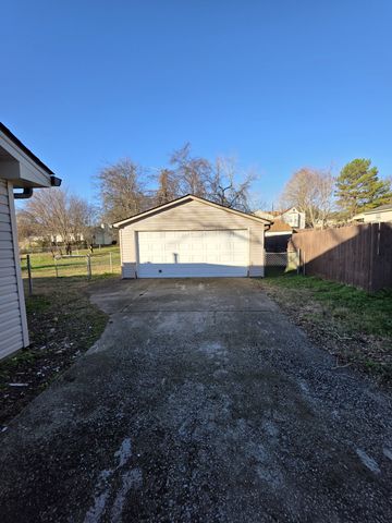 4220 Winterbrook Rd, Nashville, TN 37207