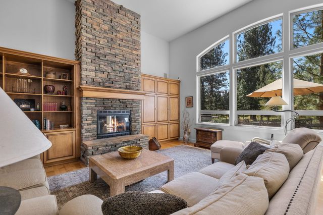 16923 Royal Coachman Drive, Sisters, OR 97759