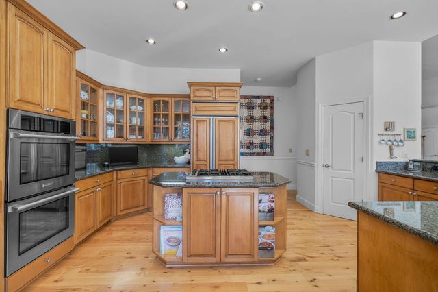 16923 Royal Coachman Drive, Sisters, OR 97759